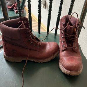 Gently used burgandy Timberlands. Few signs of wear but have tons of life left!